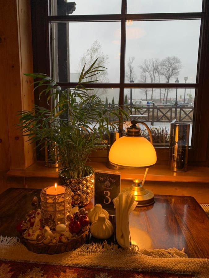 Hotel Tyrol I Restauracja Zycie Gruzji Osielsko Exteriör bild