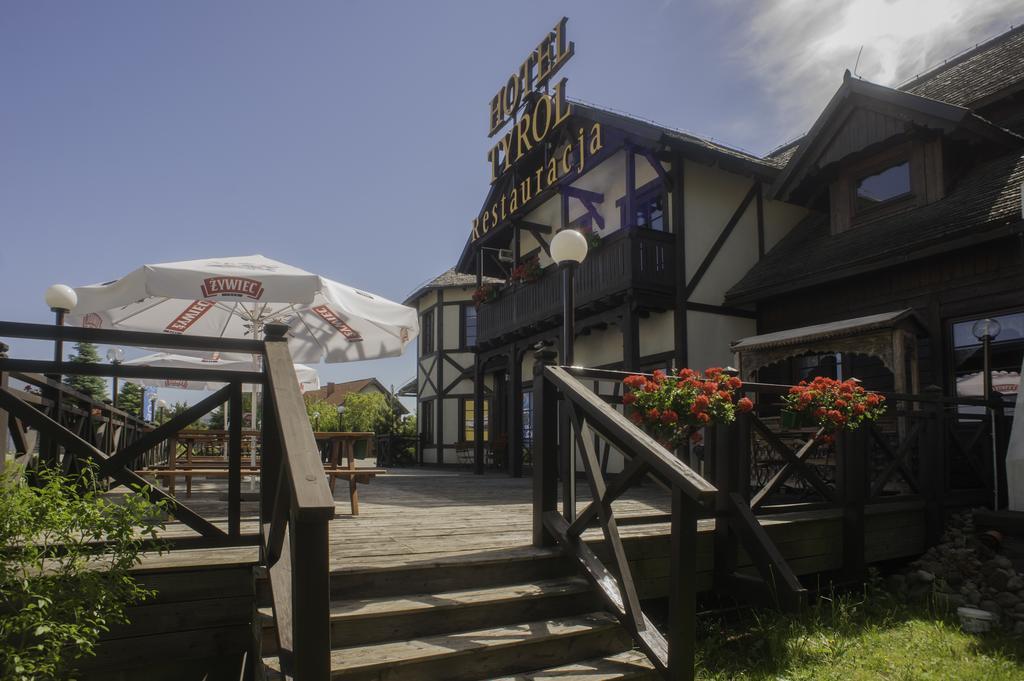 Hotel Tyrol I Restauracja Zycie Gruzji Osielsko Exteriör bild